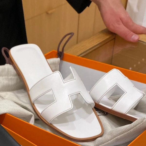 Babouche Hermes blanche